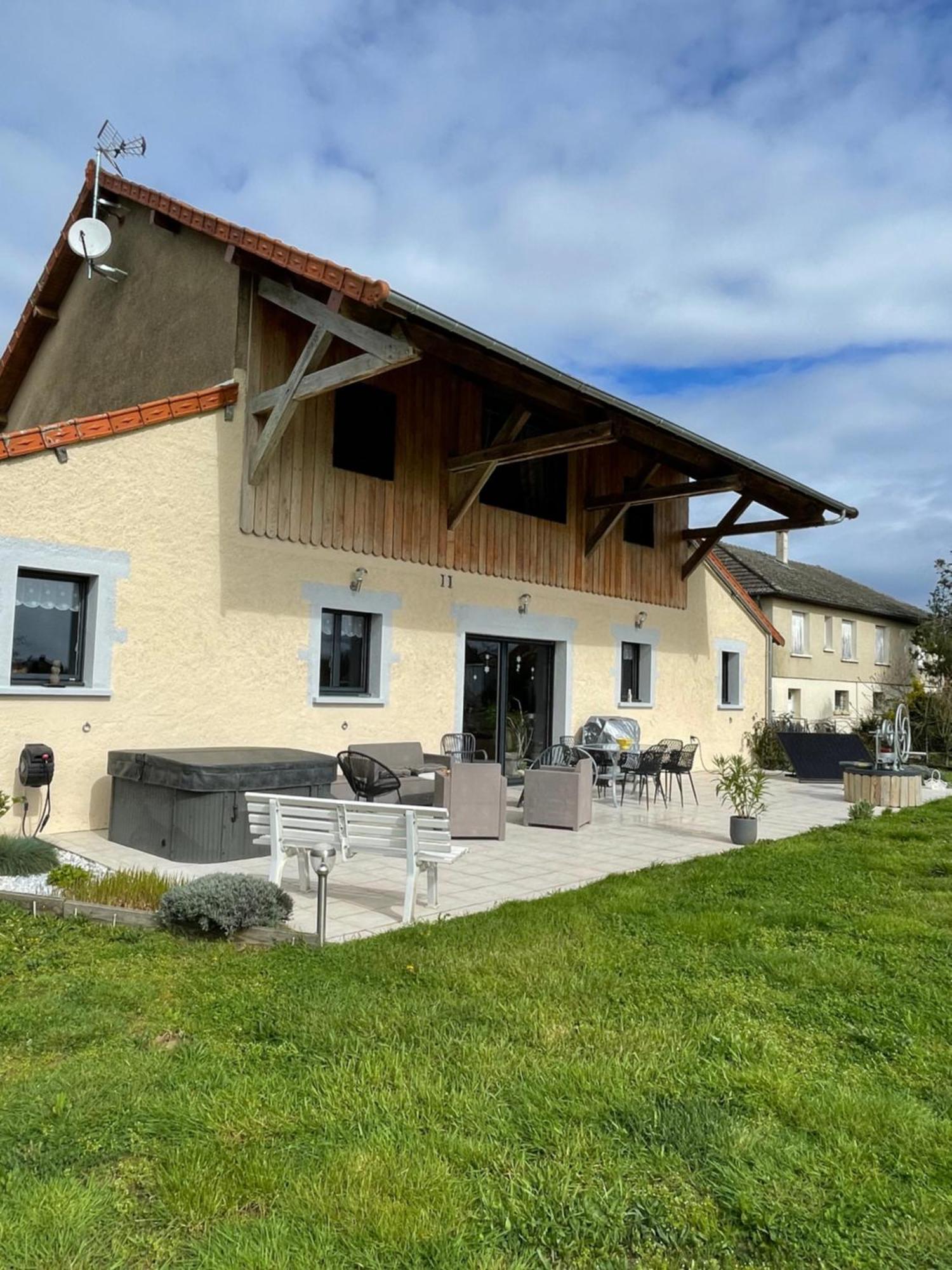 Bed and Breakfast La Guette Cercy-la-Tour Exteriér fotografie